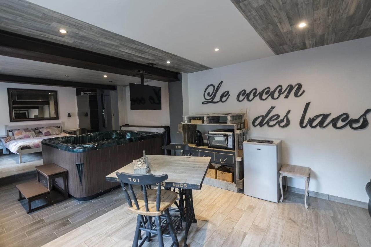 Le Cocon Des Lacs Boussu-lez-Walcourt Exterior foto